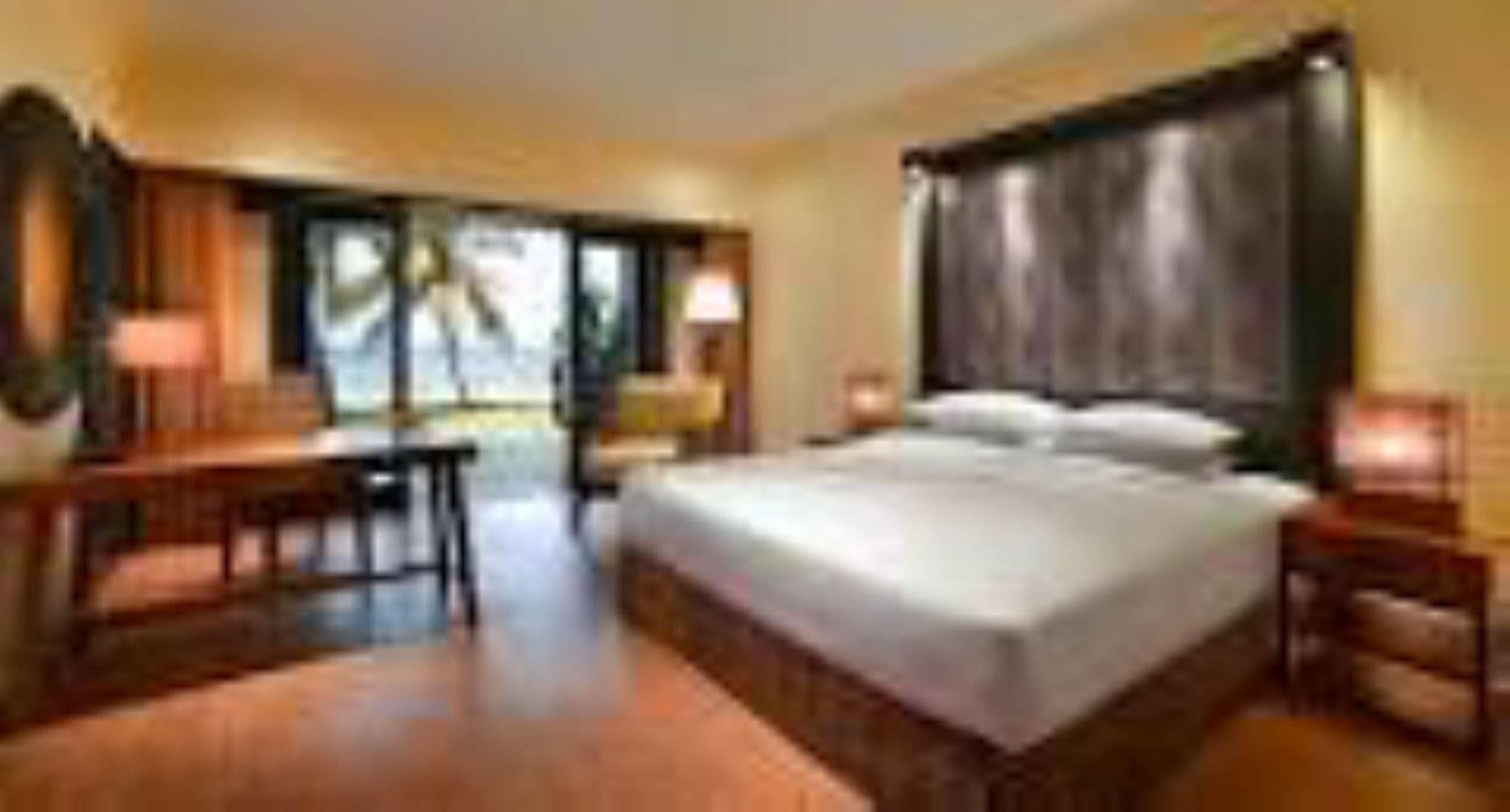 Hyatt Regency Kuantan Resort Εξωτερικό φωτογραφία A room at the hotel