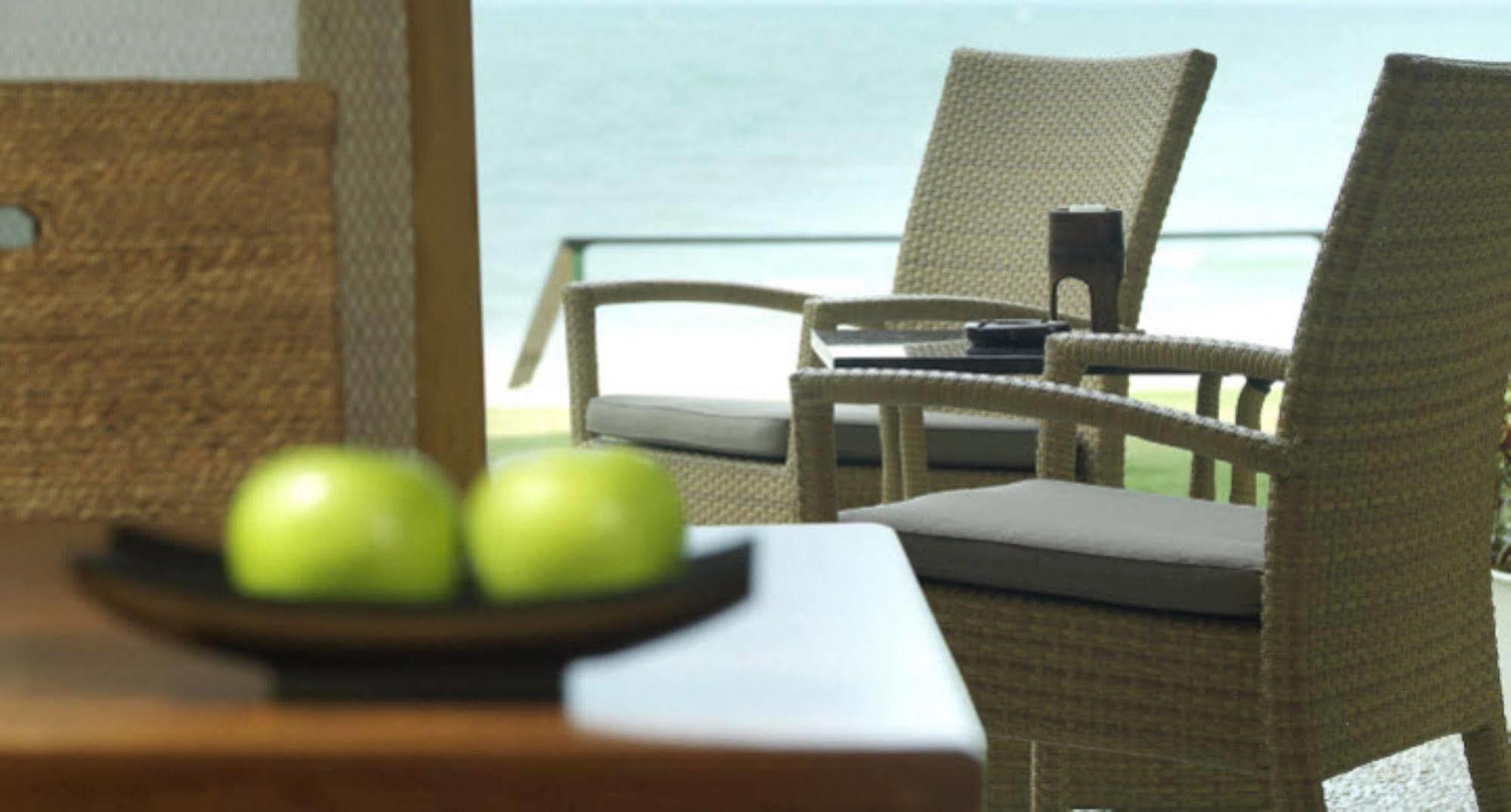 Hyatt Regency Kuantan Resort Εξωτερικό φωτογραφία Outdoor furniture